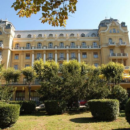 Guest House Hotel Riviera Πούλα Εξωτερικό φωτογραφία