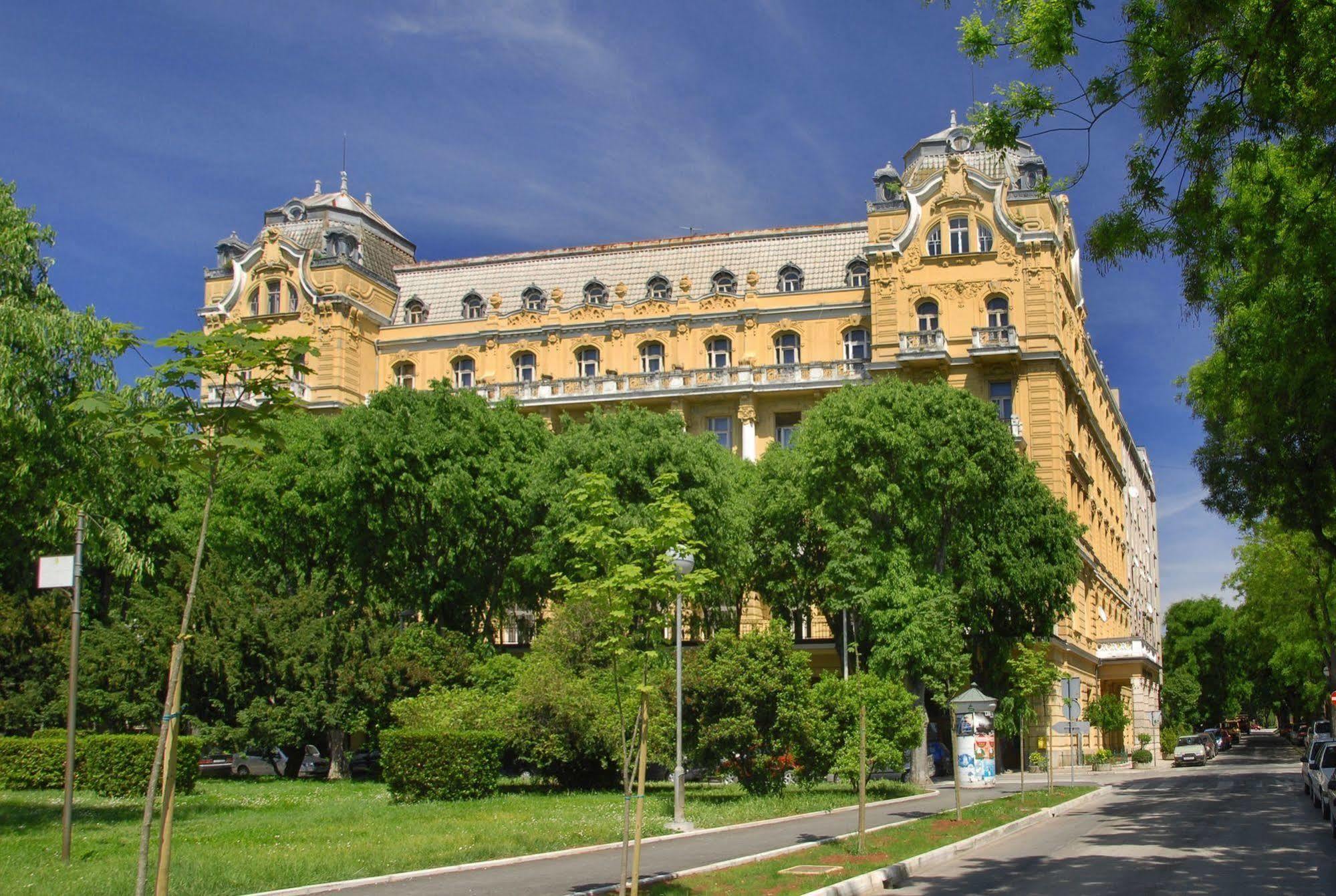 Guest House Hotel Riviera Πούλα Εξωτερικό φωτογραφία