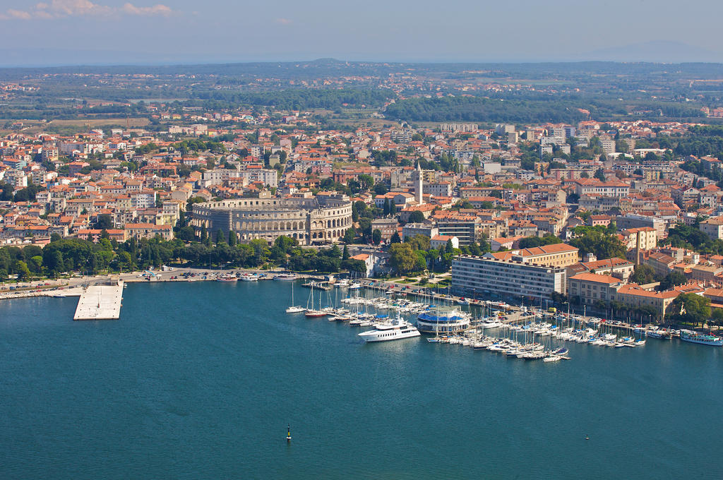 Guest House Hotel Riviera Πούλα Εξωτερικό φωτογραφία